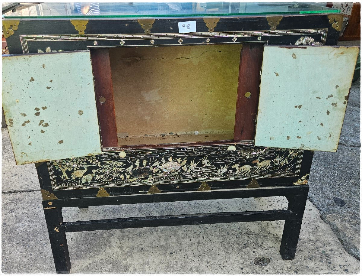 Japanese wedding chest. Mother of pearl inlay.