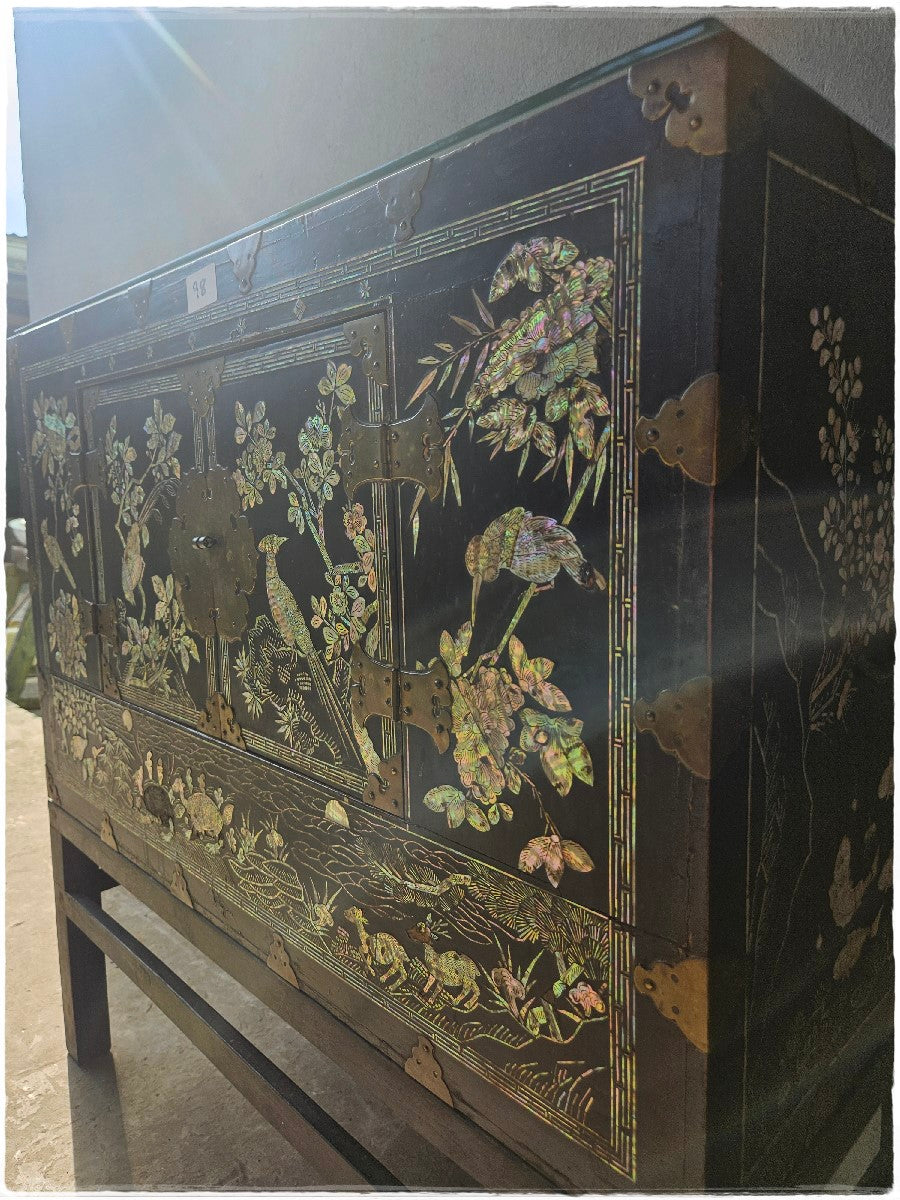 Japanese wedding chest. Mother of pearl inlay.