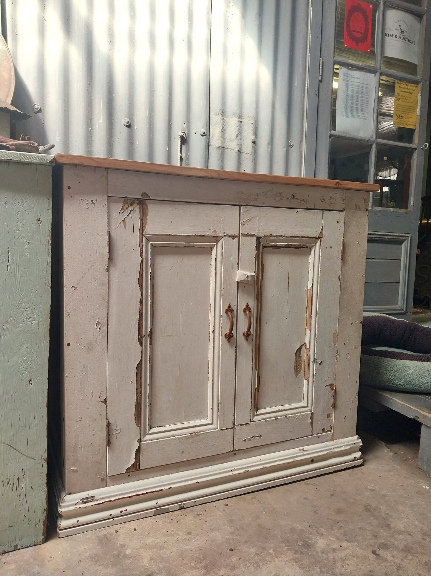 Rustic base cupboard