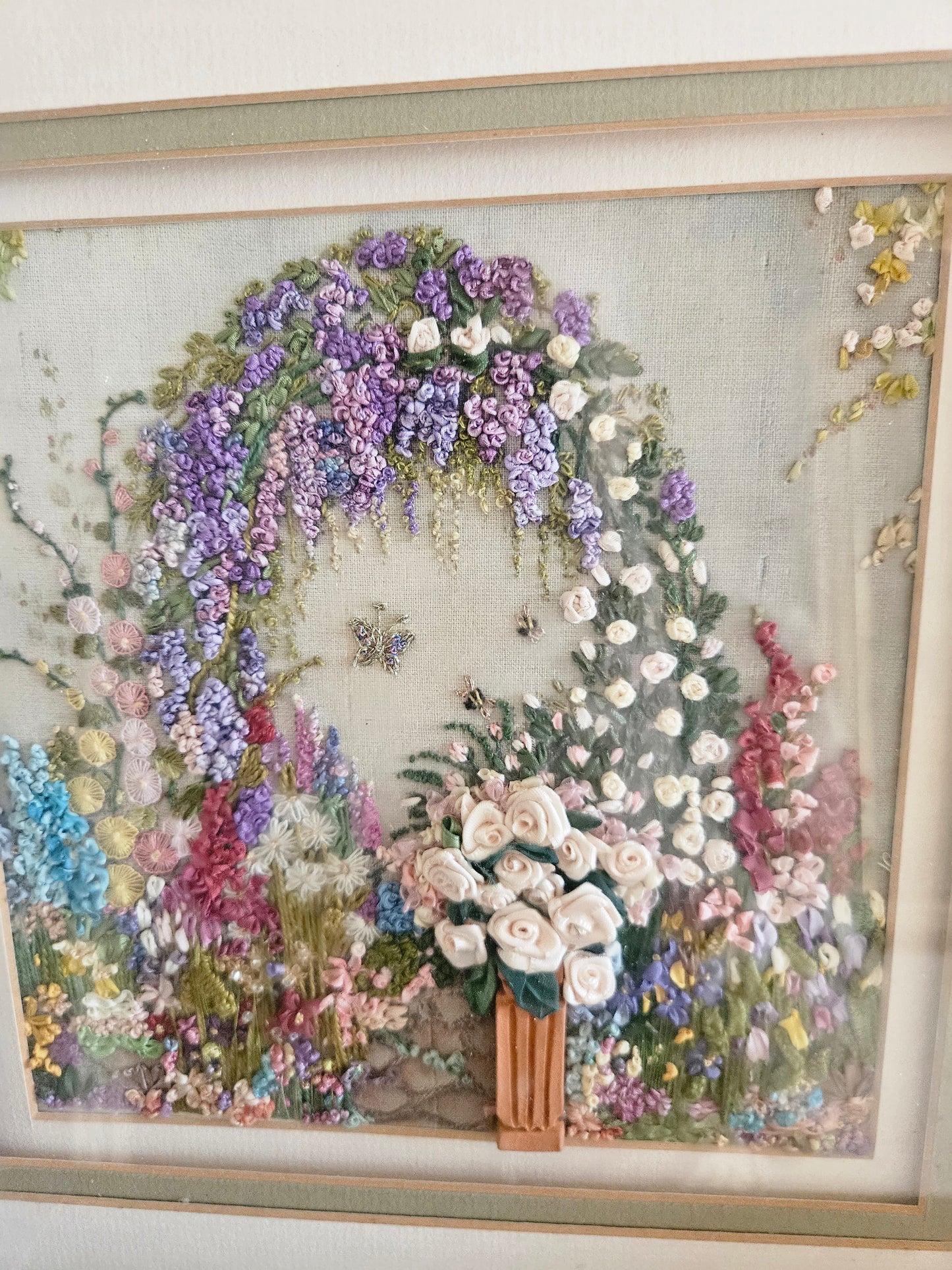 Secret garden embroidered picture