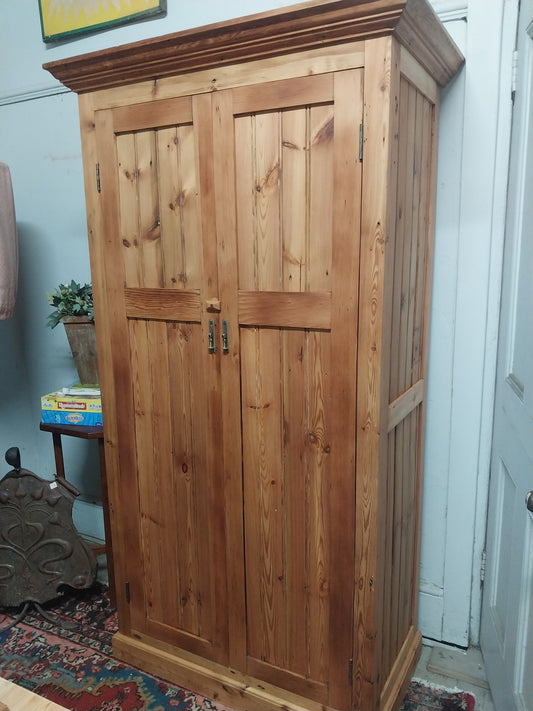 Oregan wardrobe