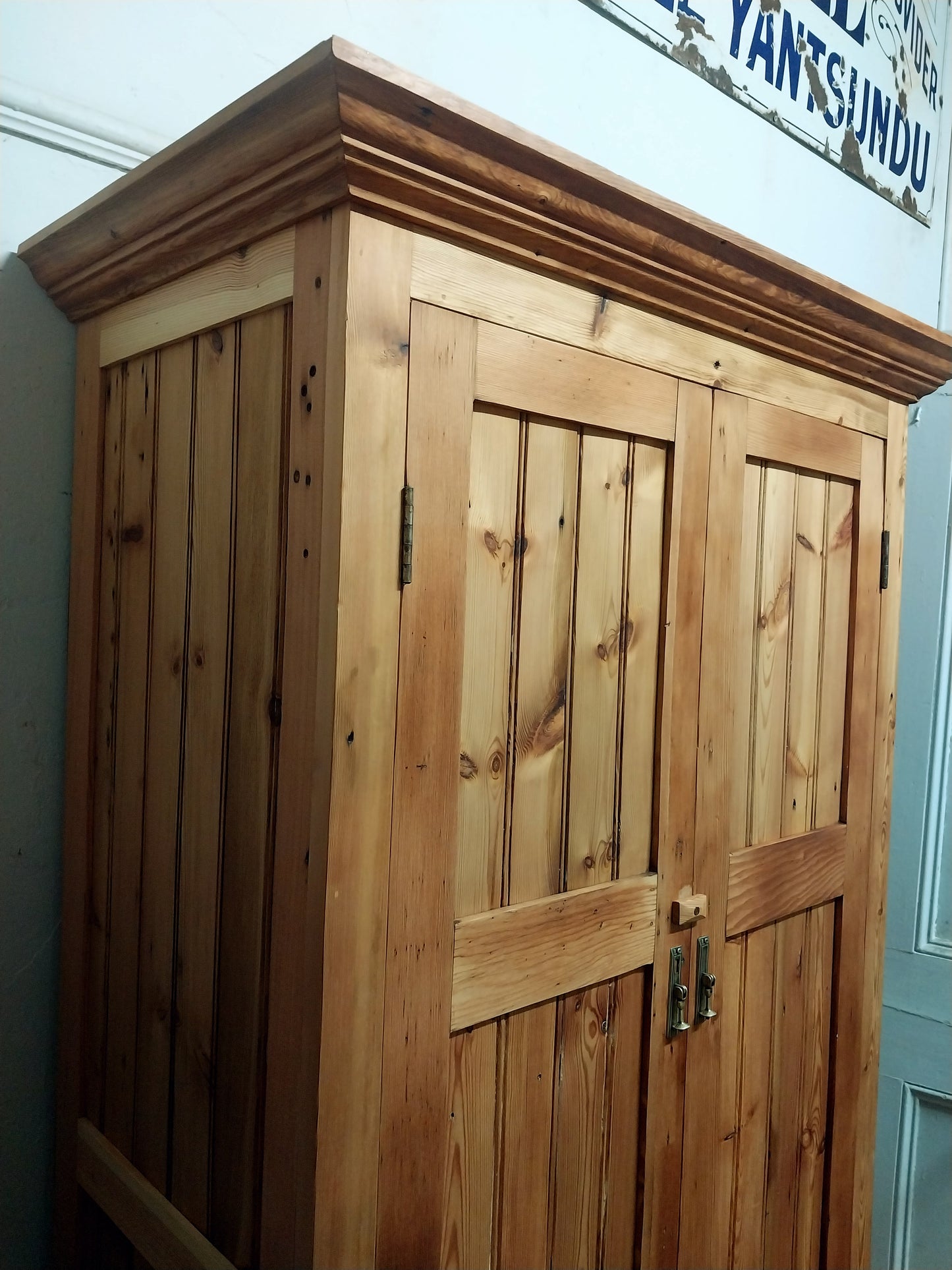 Oregan wardrobe