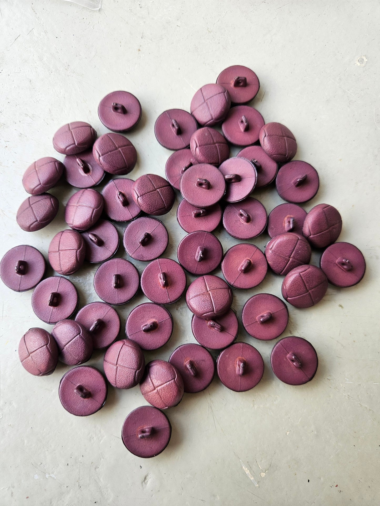 Purple buttons 50pc, 18mm