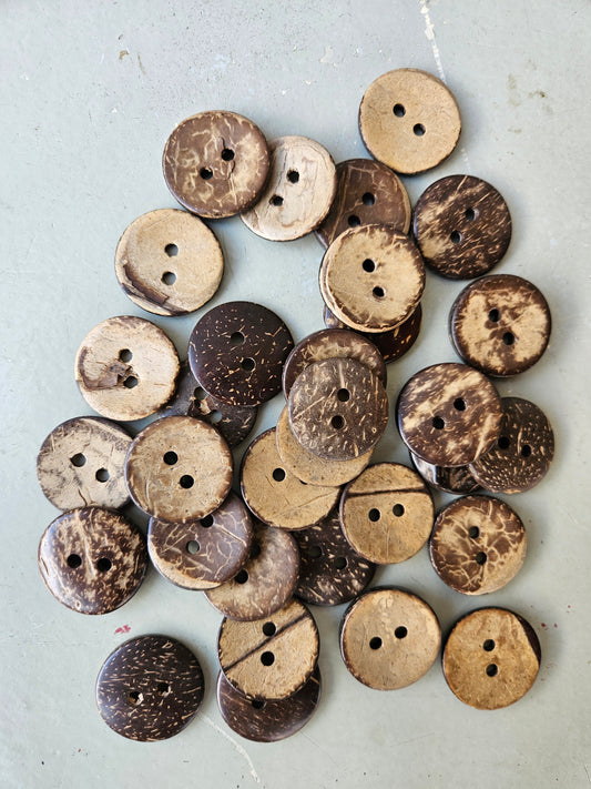 Coconut shell buttons - large