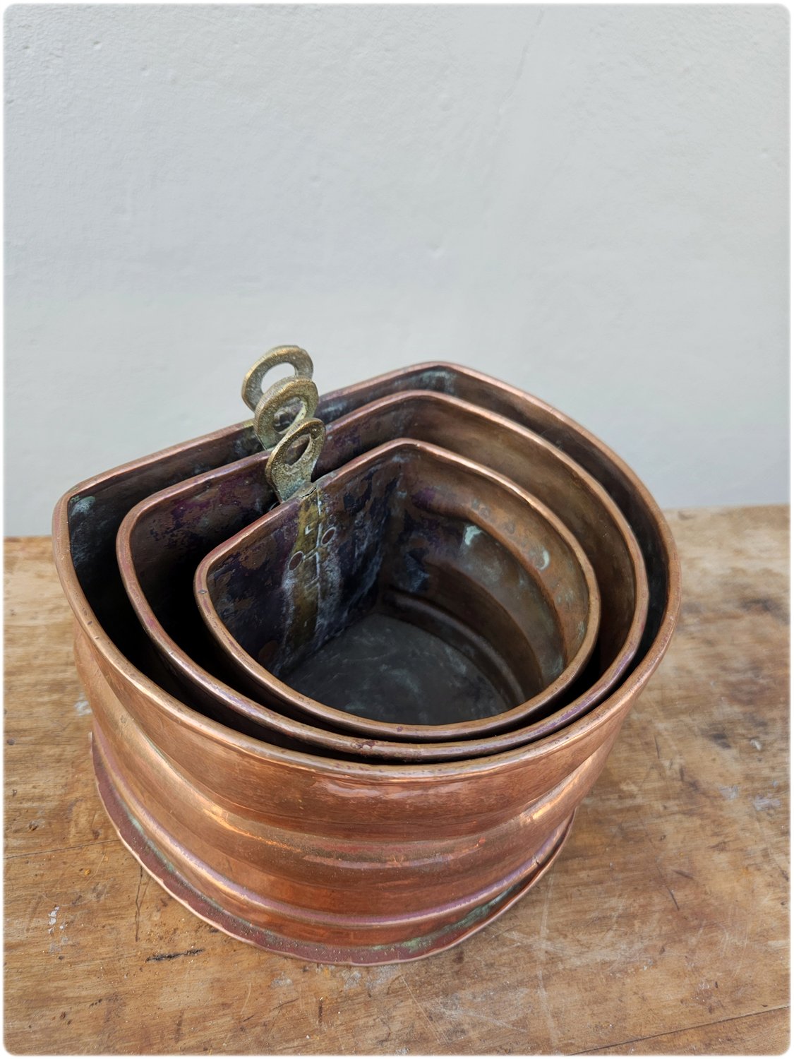 Graduated set of 3 copper and brass wall pocket planters