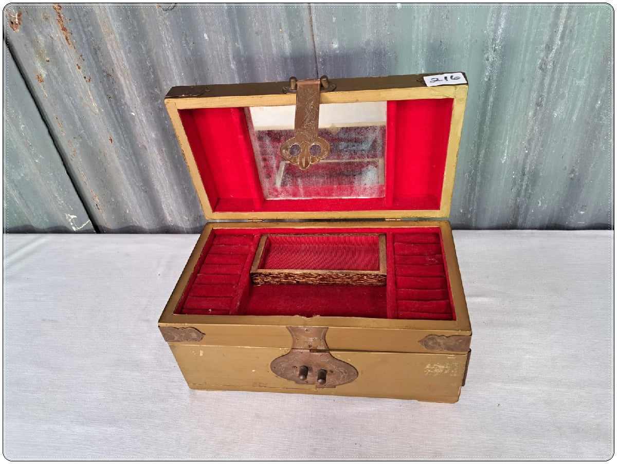 Japanese vintage jewellery box
