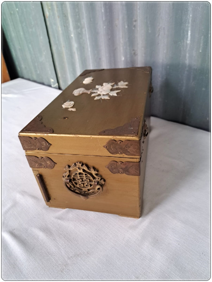 Japanese vintage jewellery box