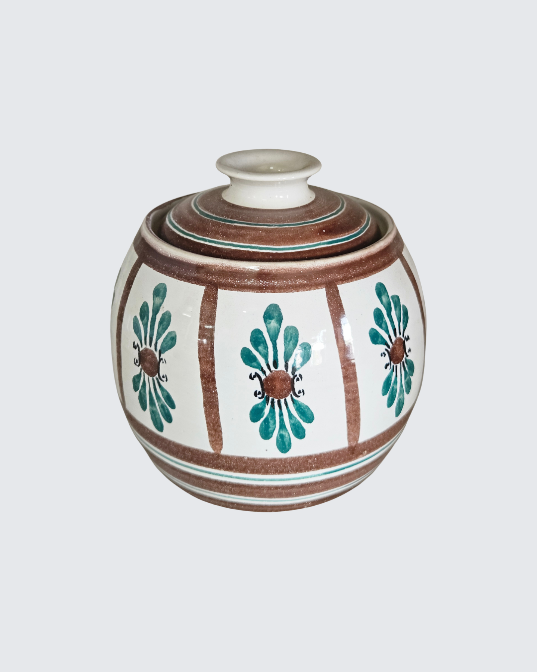 Lidded jar by the Old Jar pottery