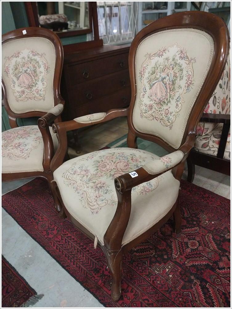 Pair of Queen Anne style chairs