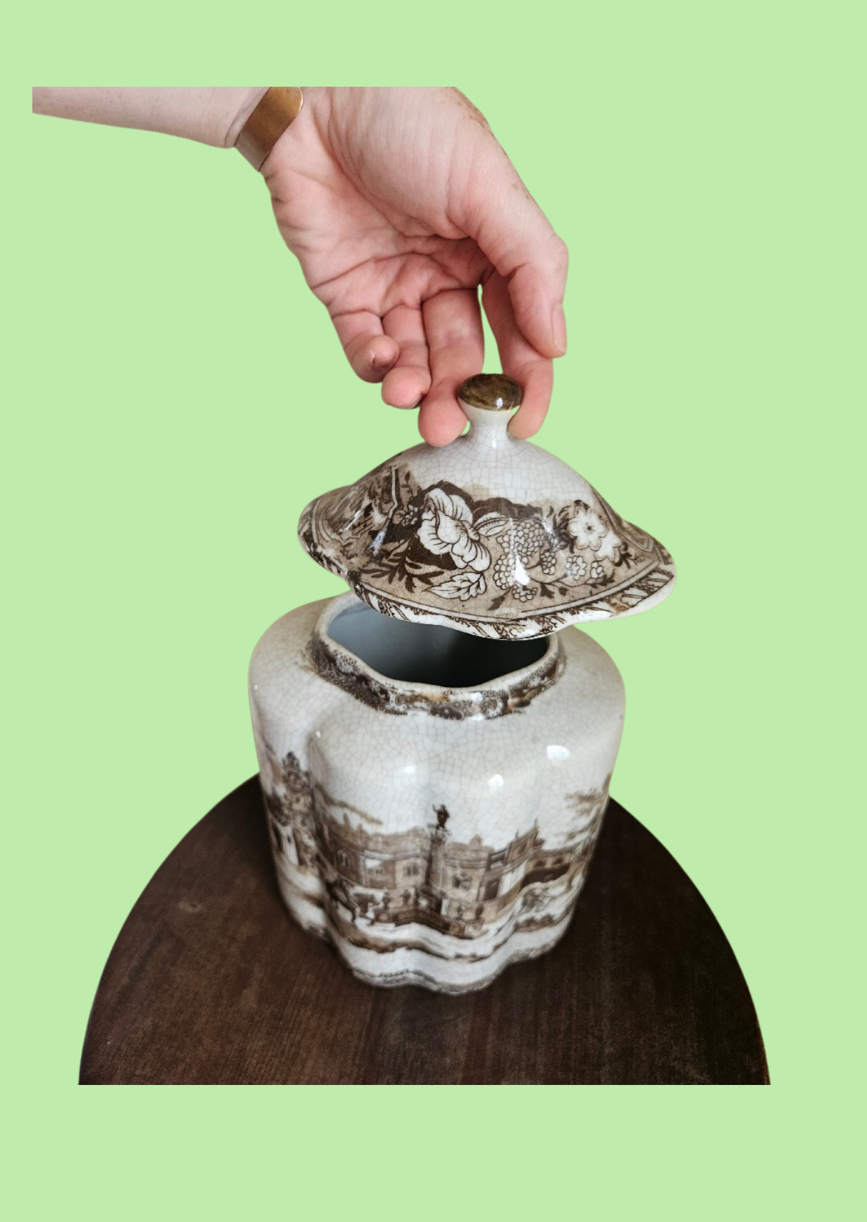 Vintage Victoria ware ironstone ginger jar