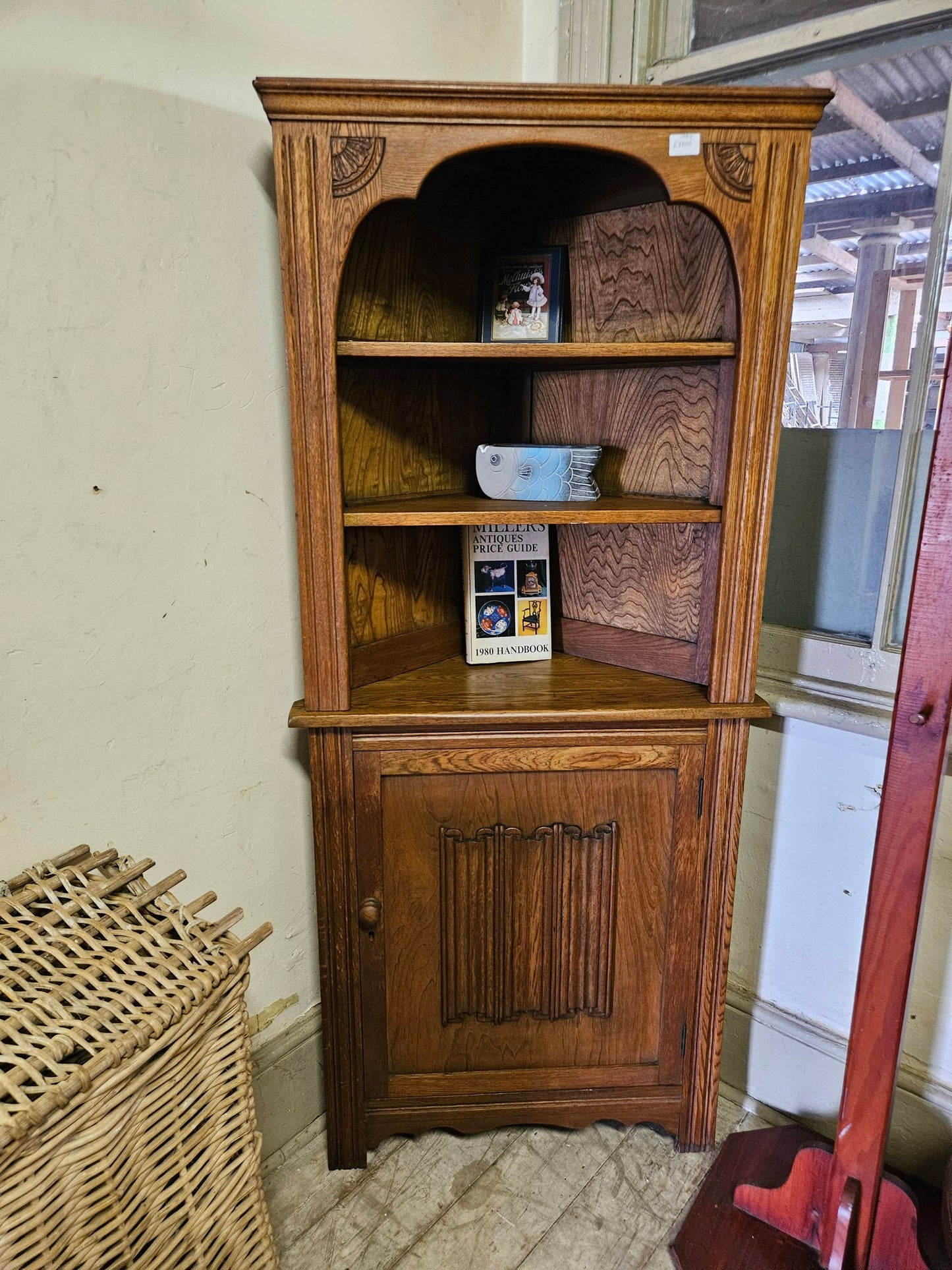 Oak corner unit