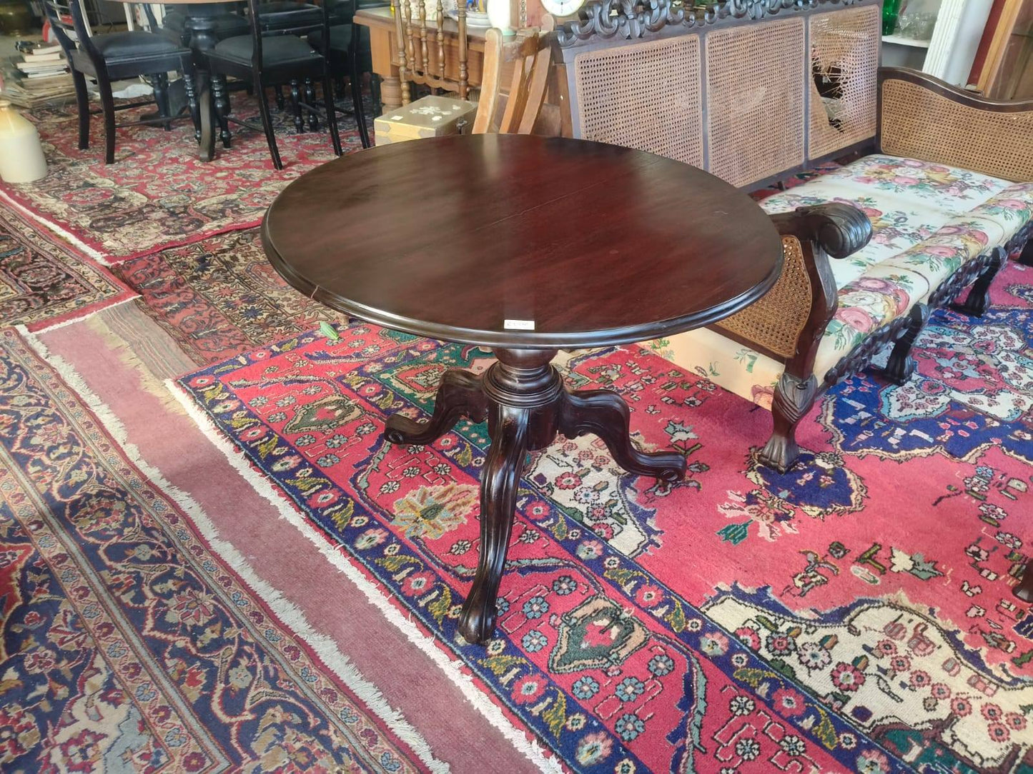 Round table