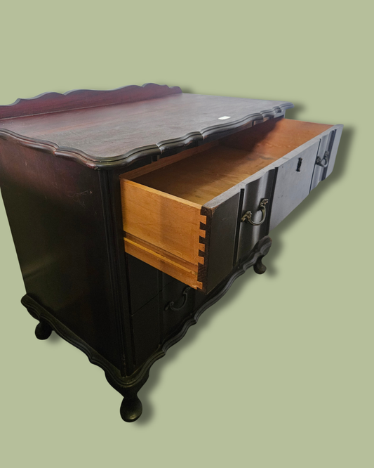 Small imbuia chest of drawers
