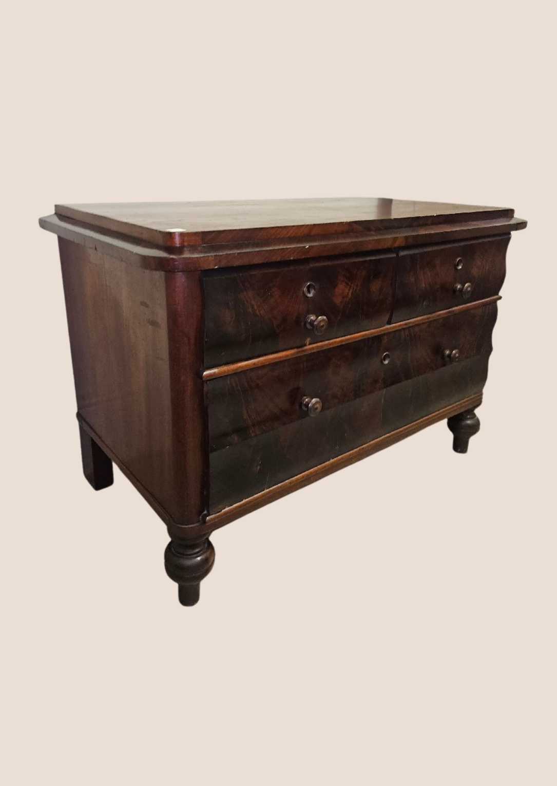Victorian Mahogany chest of drawers