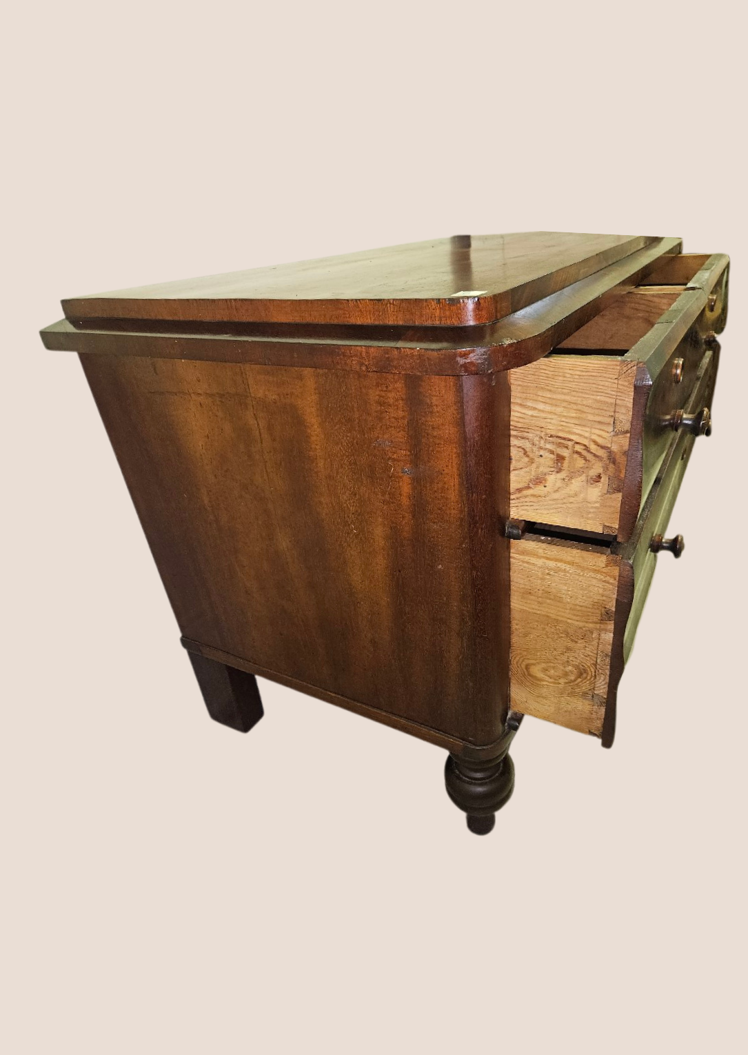 Victorian Mahogany chest of drawers