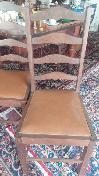 Set of 8 chairs