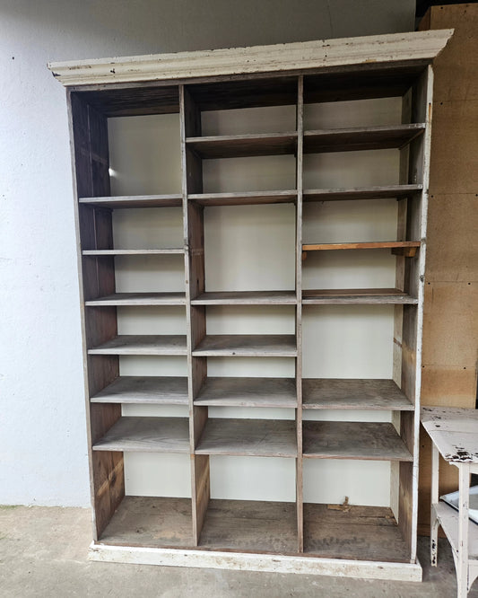 Large pigeonhole shelf