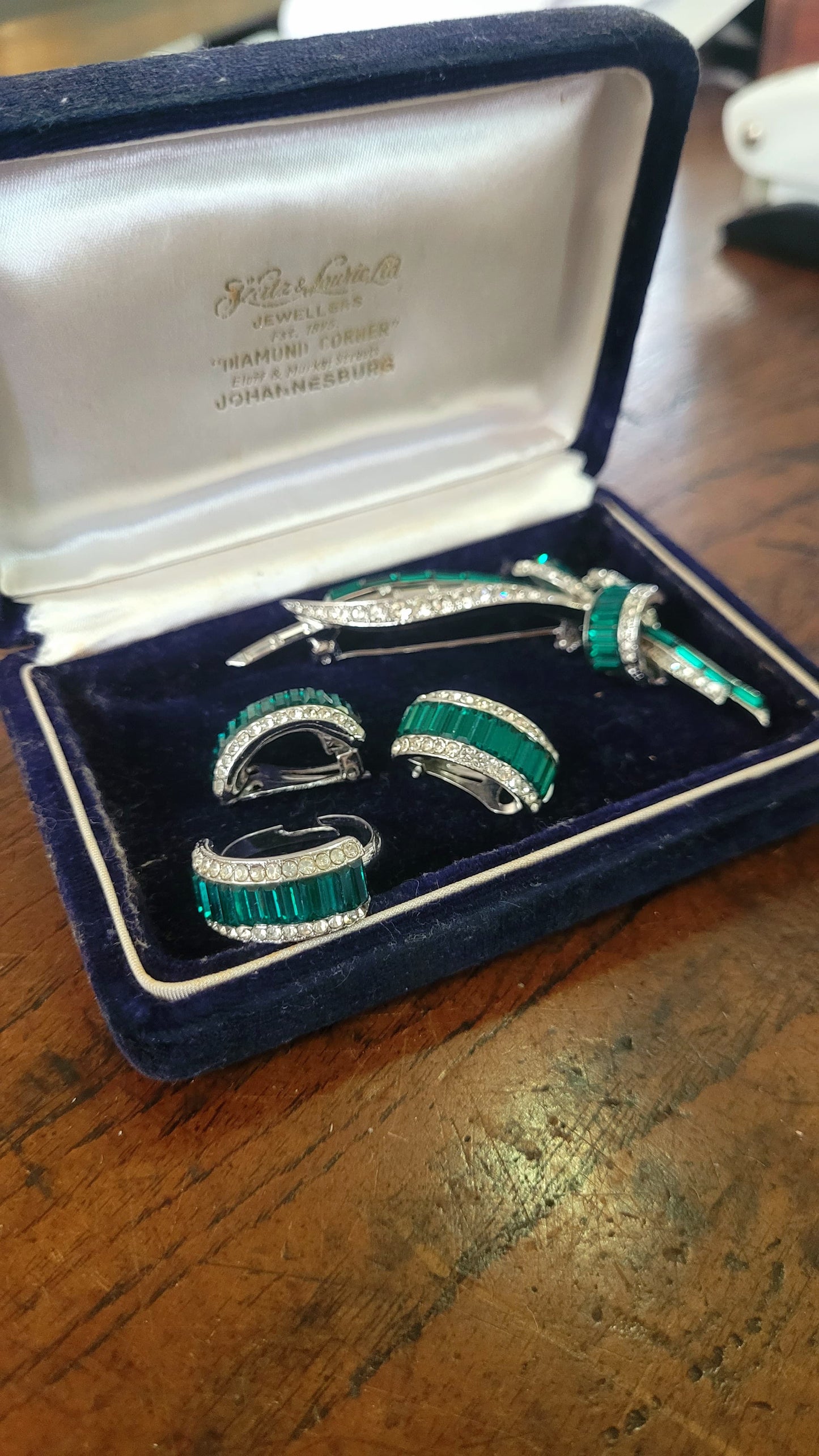 Green costume jewellery set
