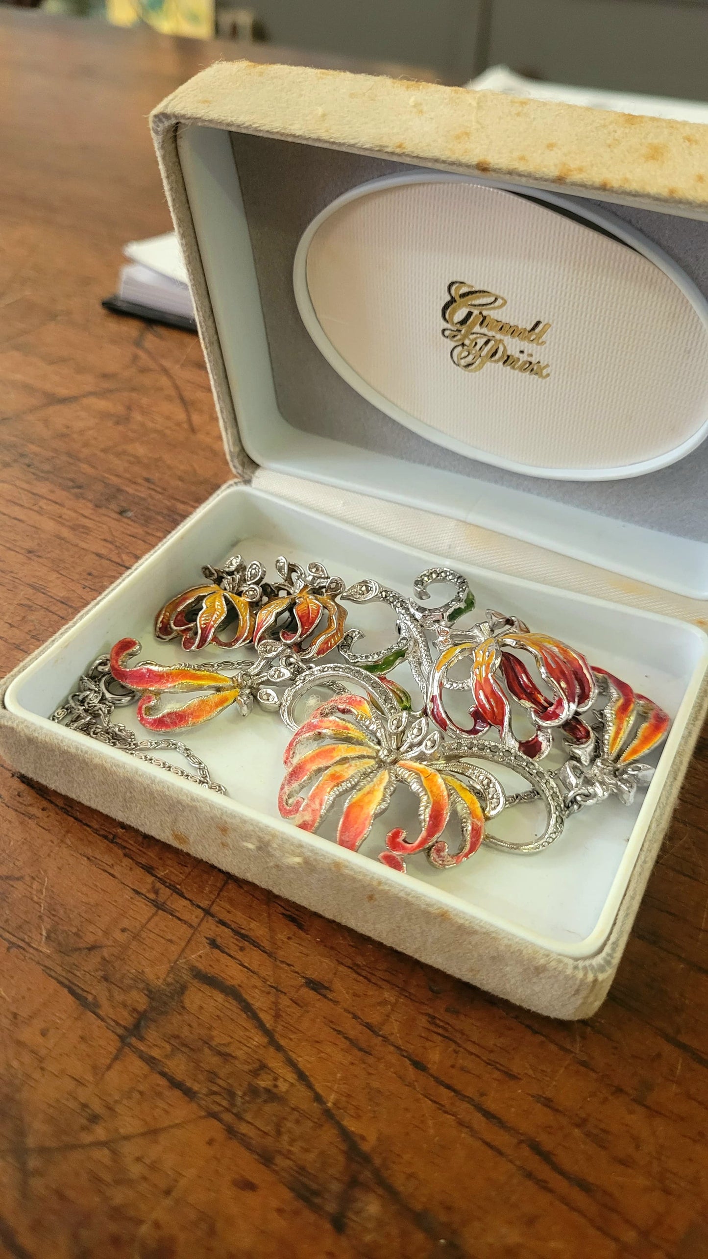 Vintage Flame Lily necklace, brooch and earring set