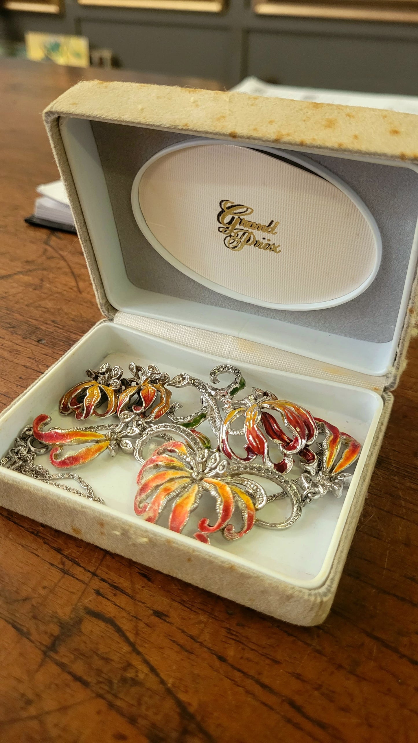 Vintage Flame Lily necklace, brooch and earring set