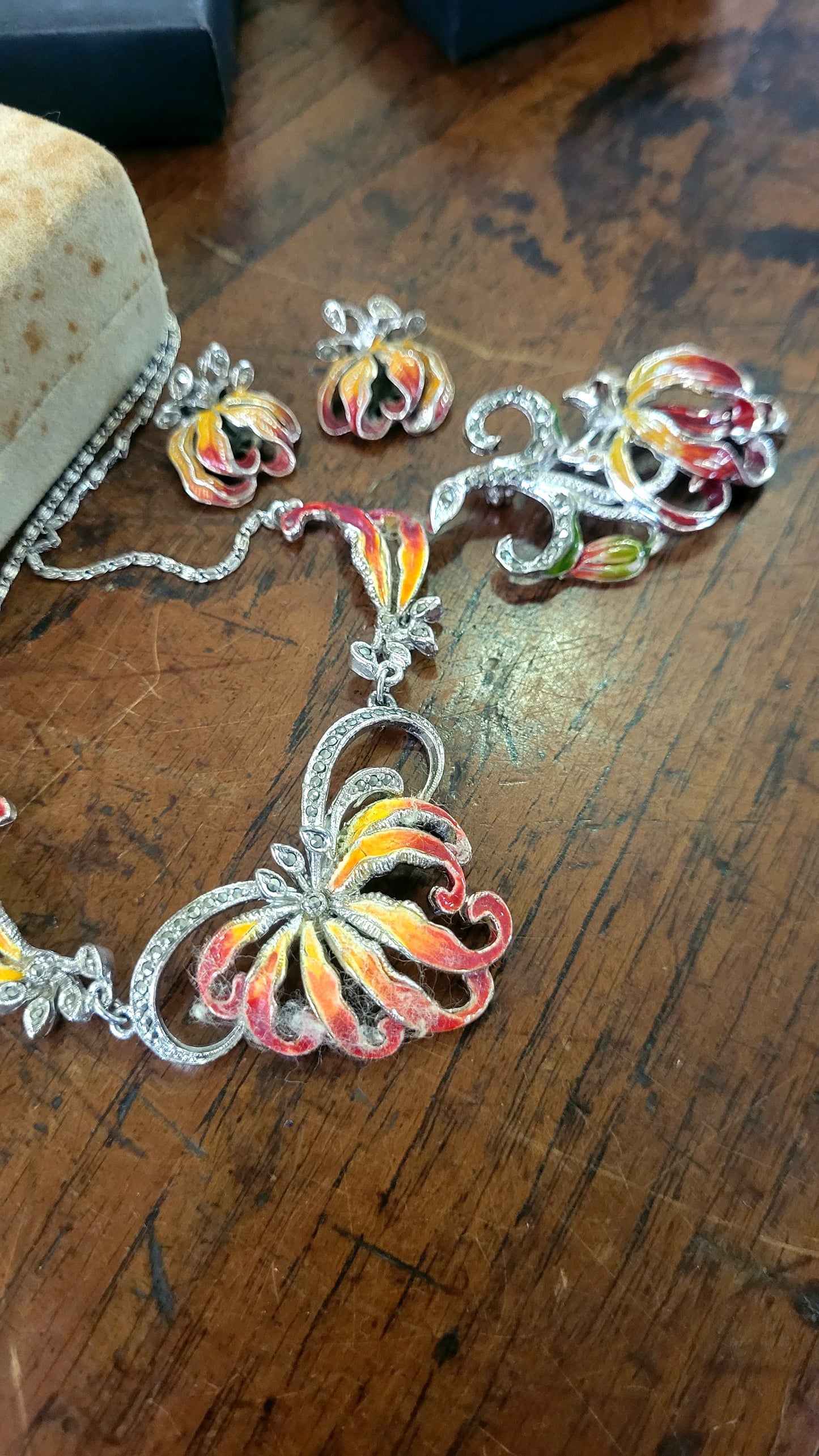 Vintage Flame Lily necklace, brooch and earring set