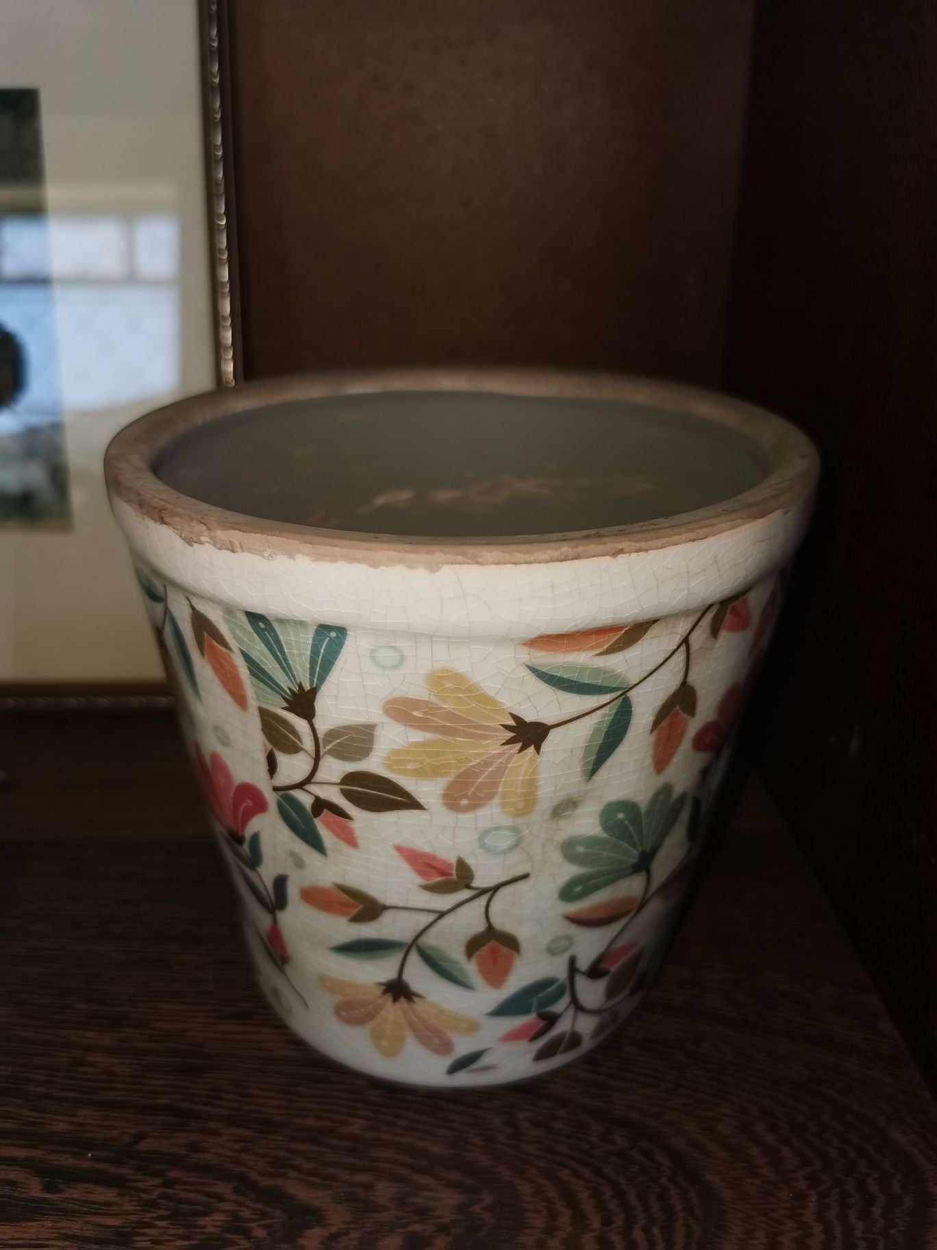 Pastel floral pot