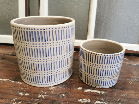 Ceramic plant pot - blue lines