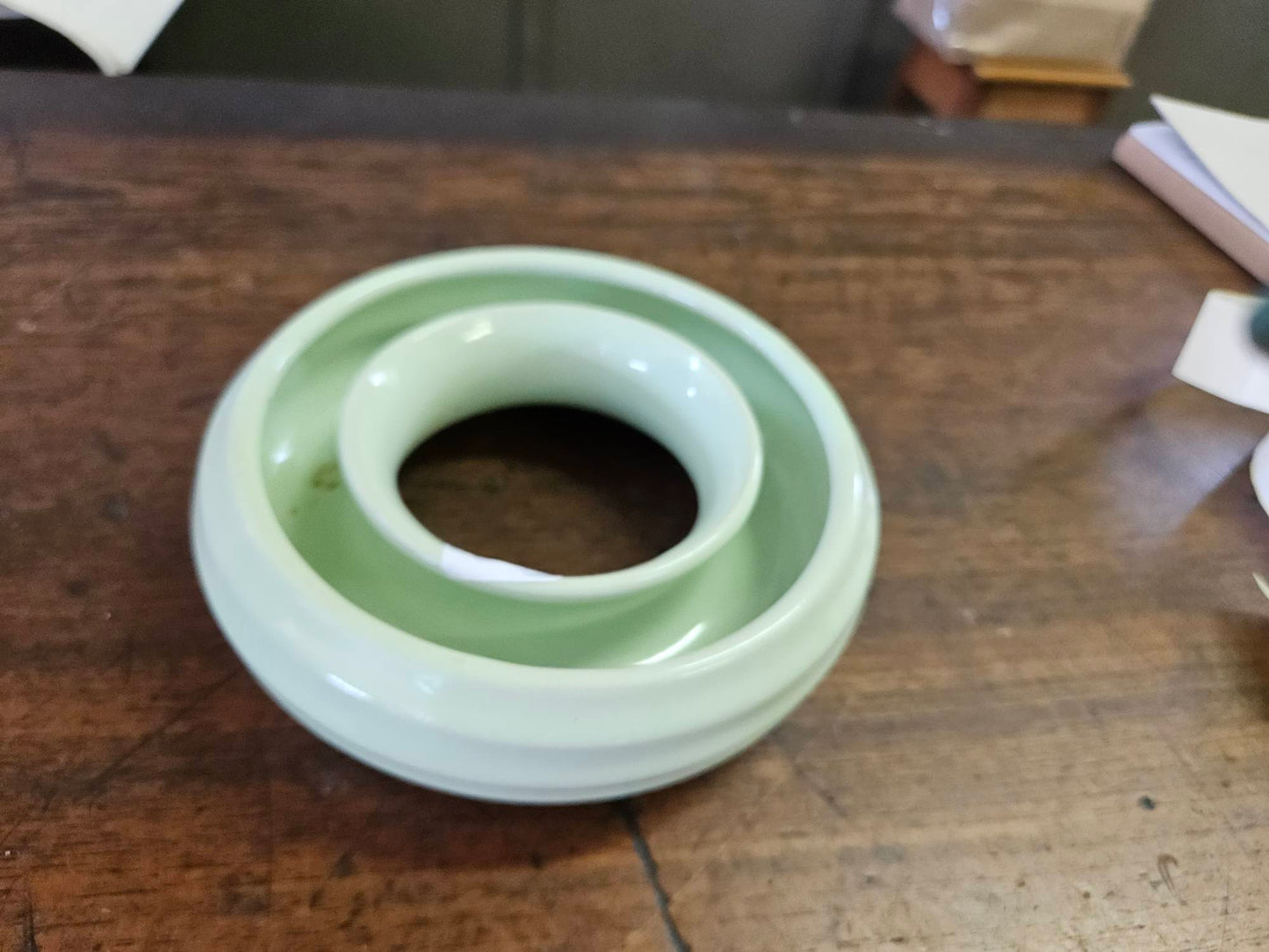Pastel green posy ring