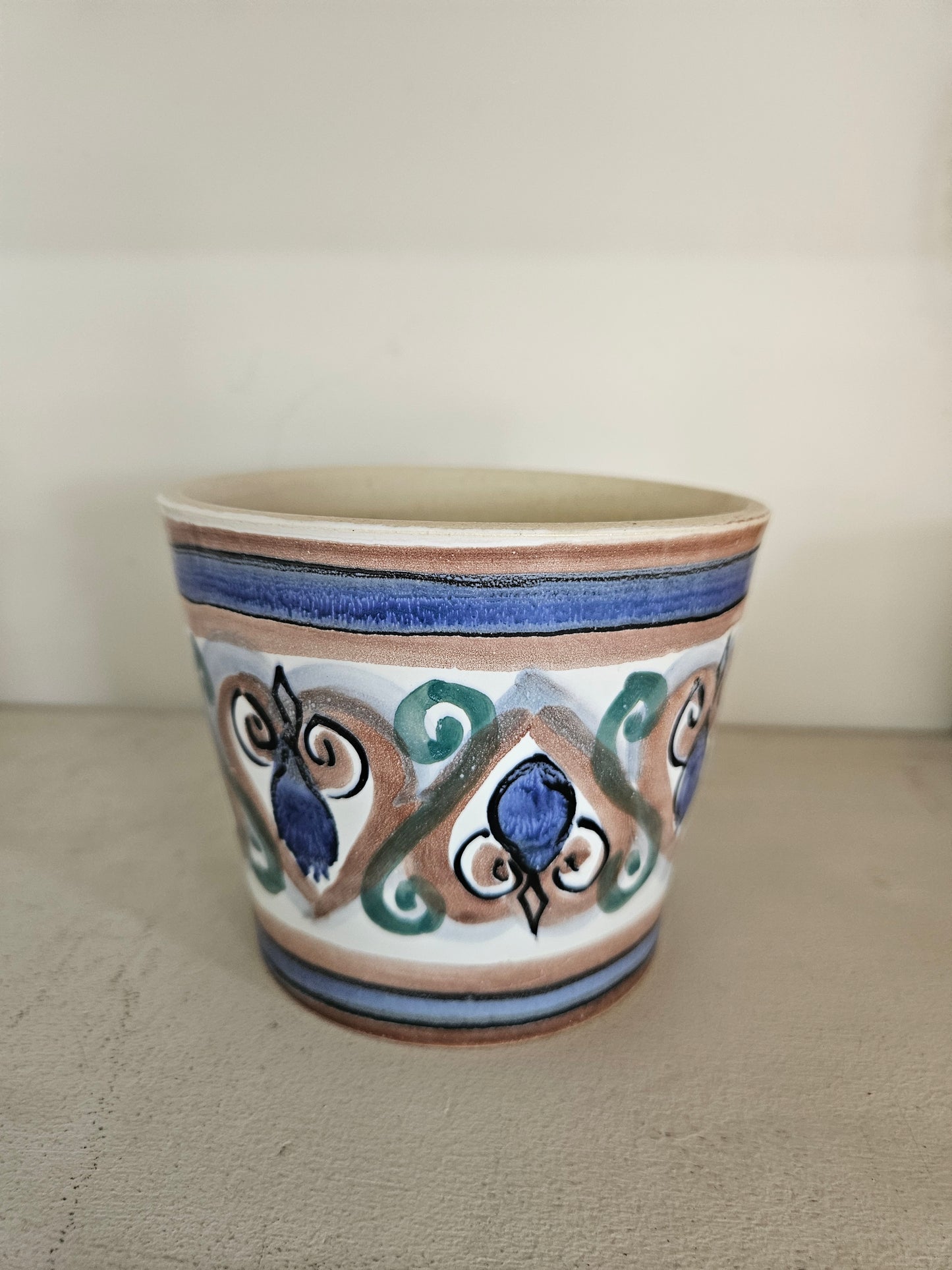 Old Jar pottery plant pot