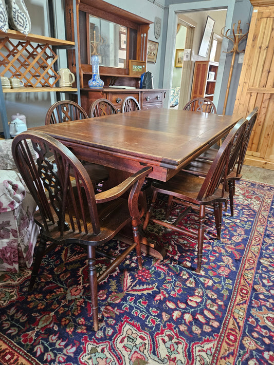 Oak extension table and 8 chairs