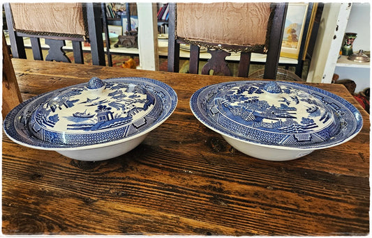 Pair of tureens
