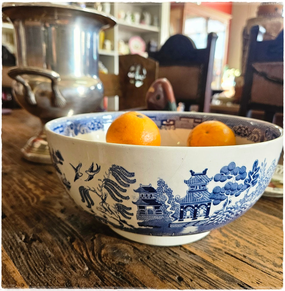 Pair of Wedgwood blue and white bowls