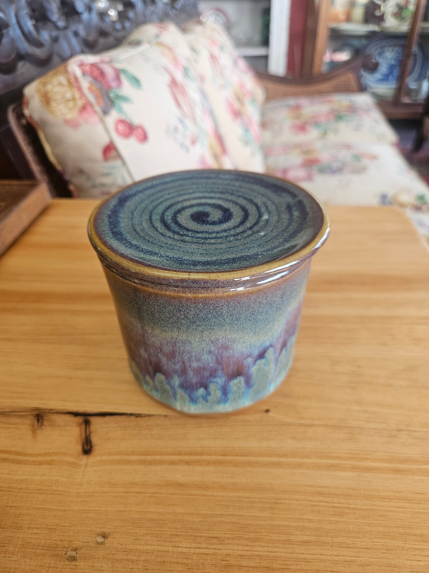Pottery butter bell