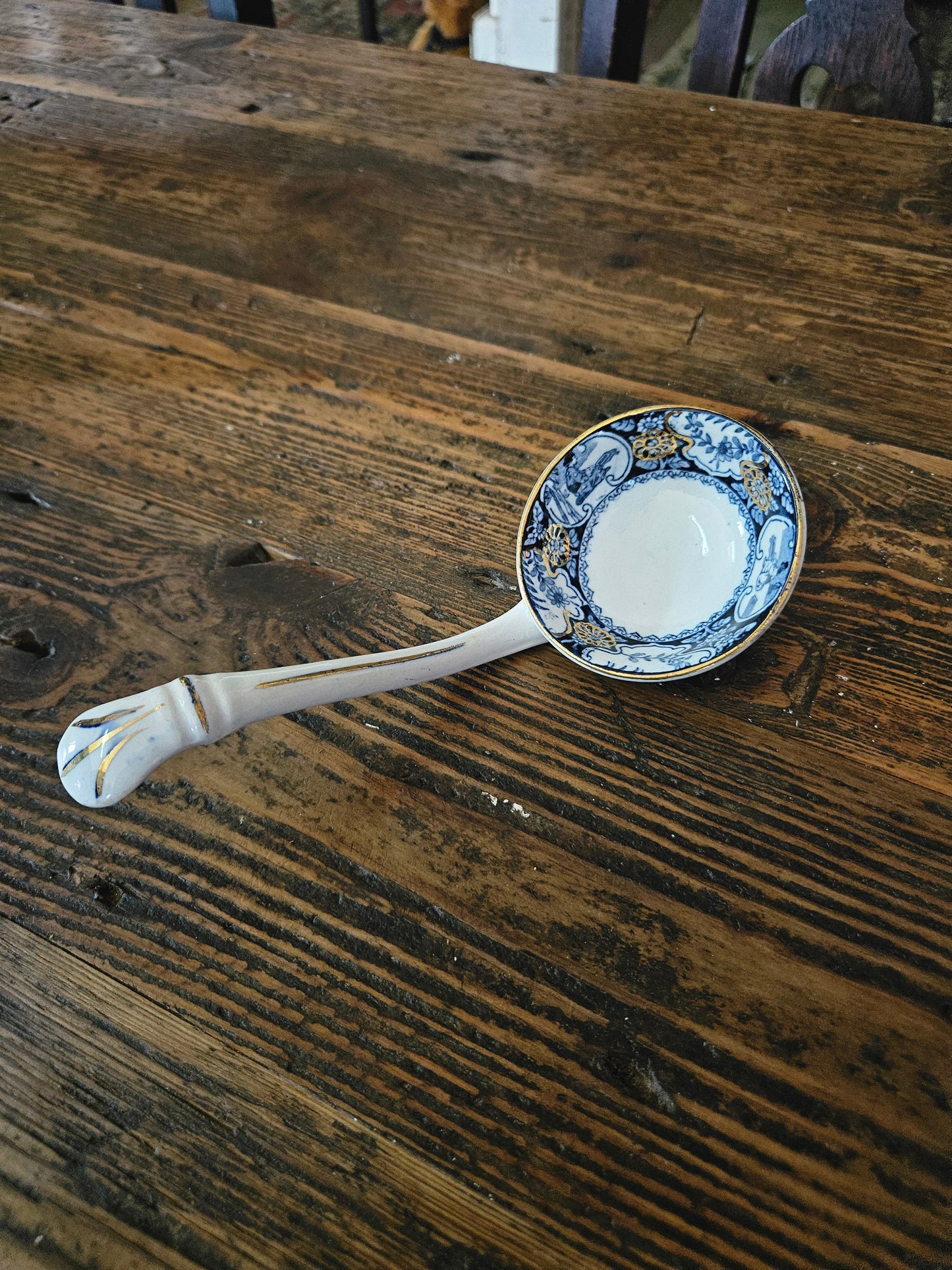 Ceramic ladle