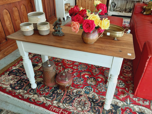 Small vintage Table