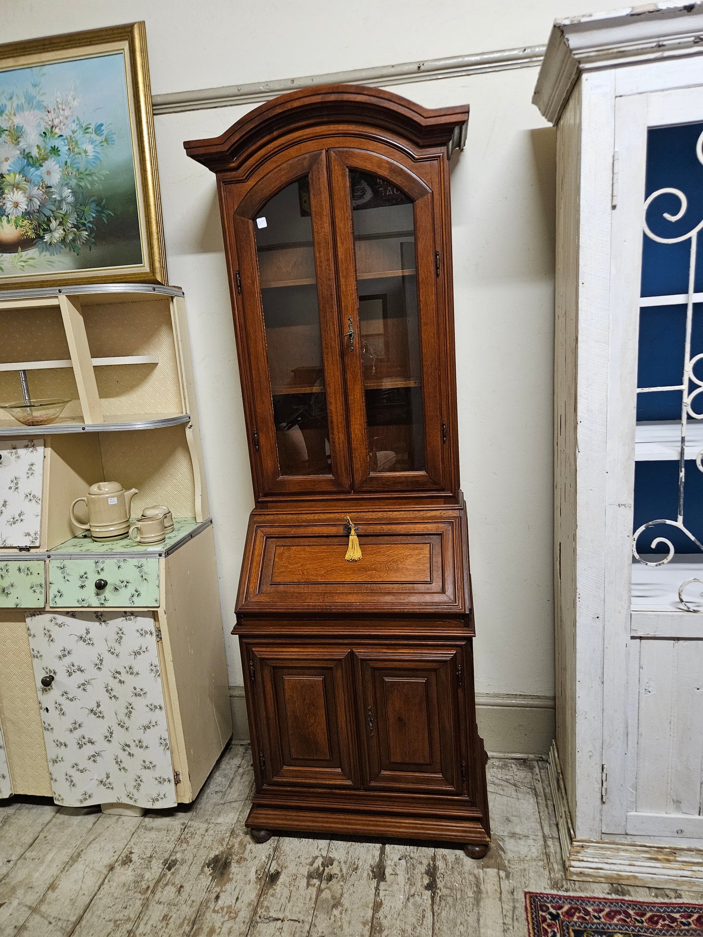 Tall narrow cabinet
