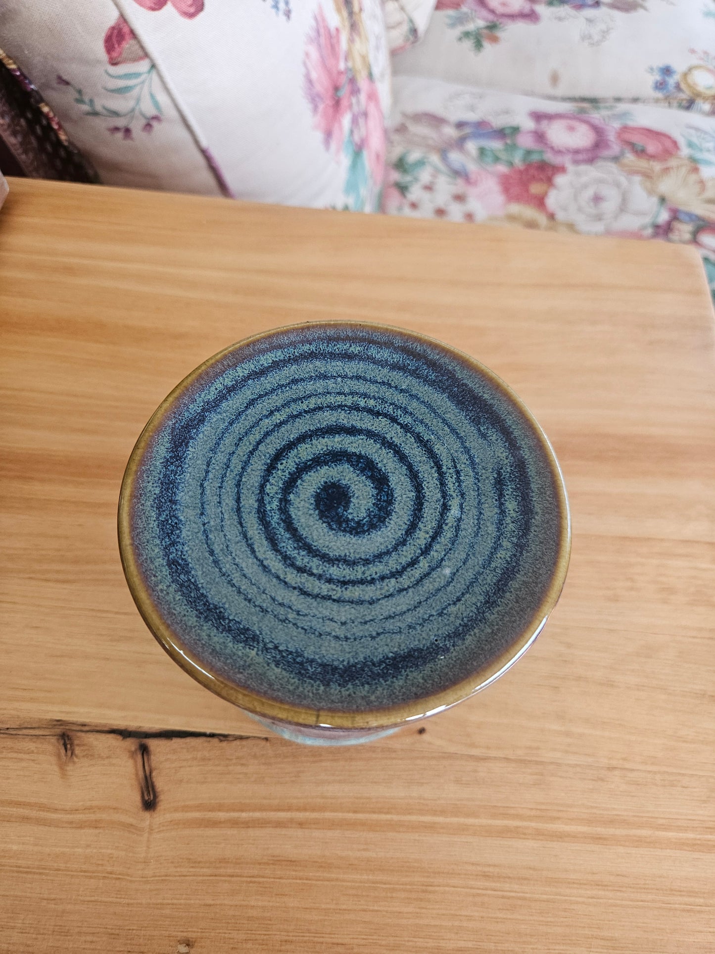 Pottery butter bell