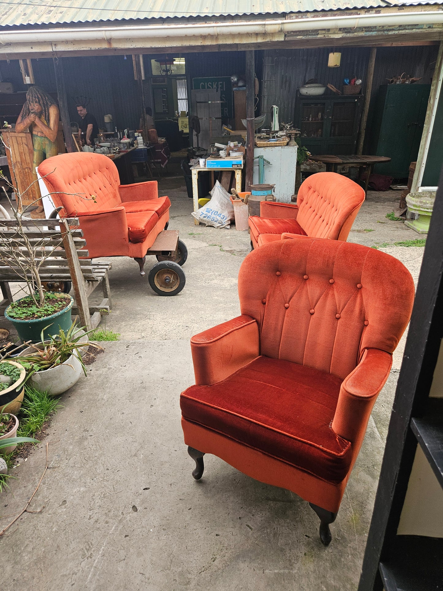 Queen Anne Lounge Suite