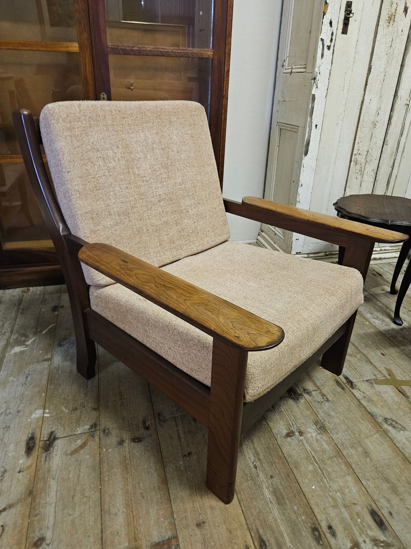 Mid-century lounge suite