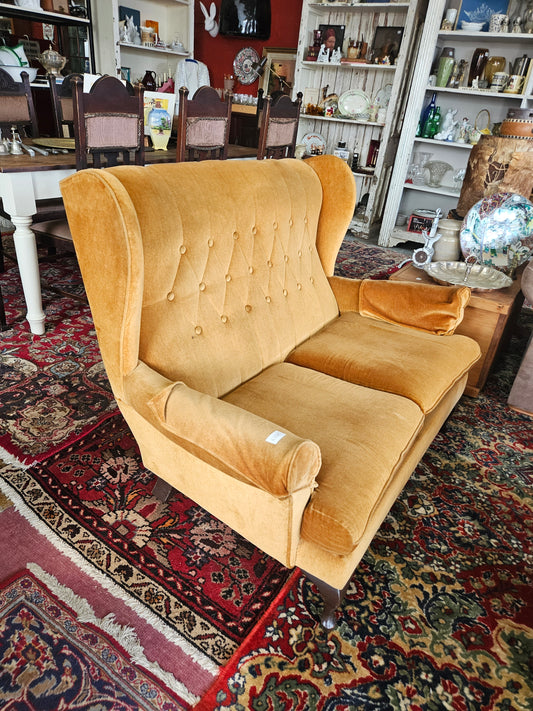 Wing back couch