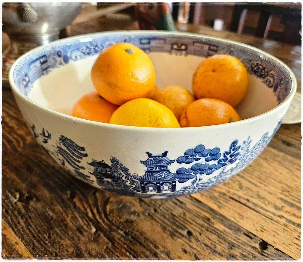 Pair of Wedgwood blue and white bowls