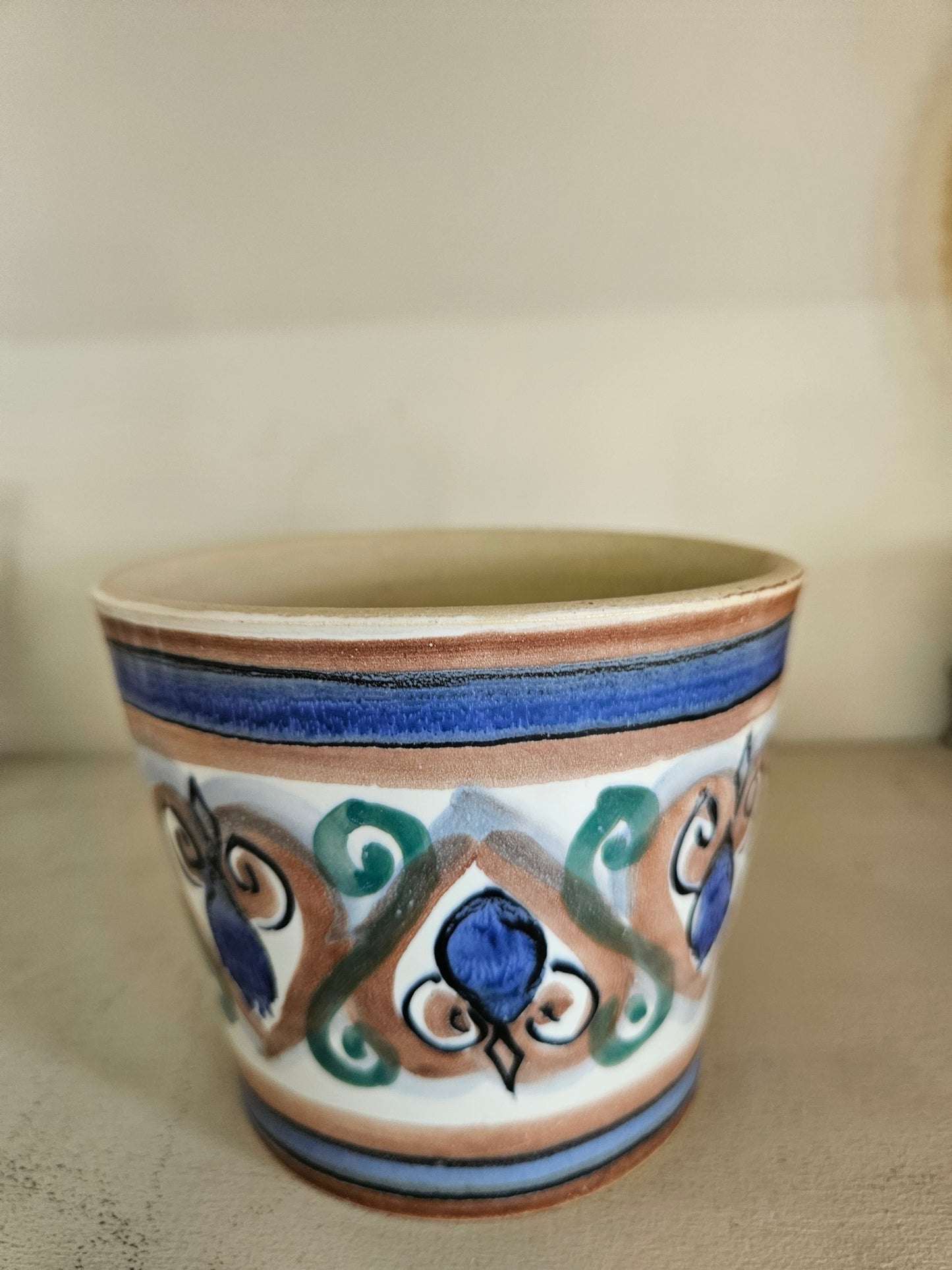 Old Jar pottery plant pot