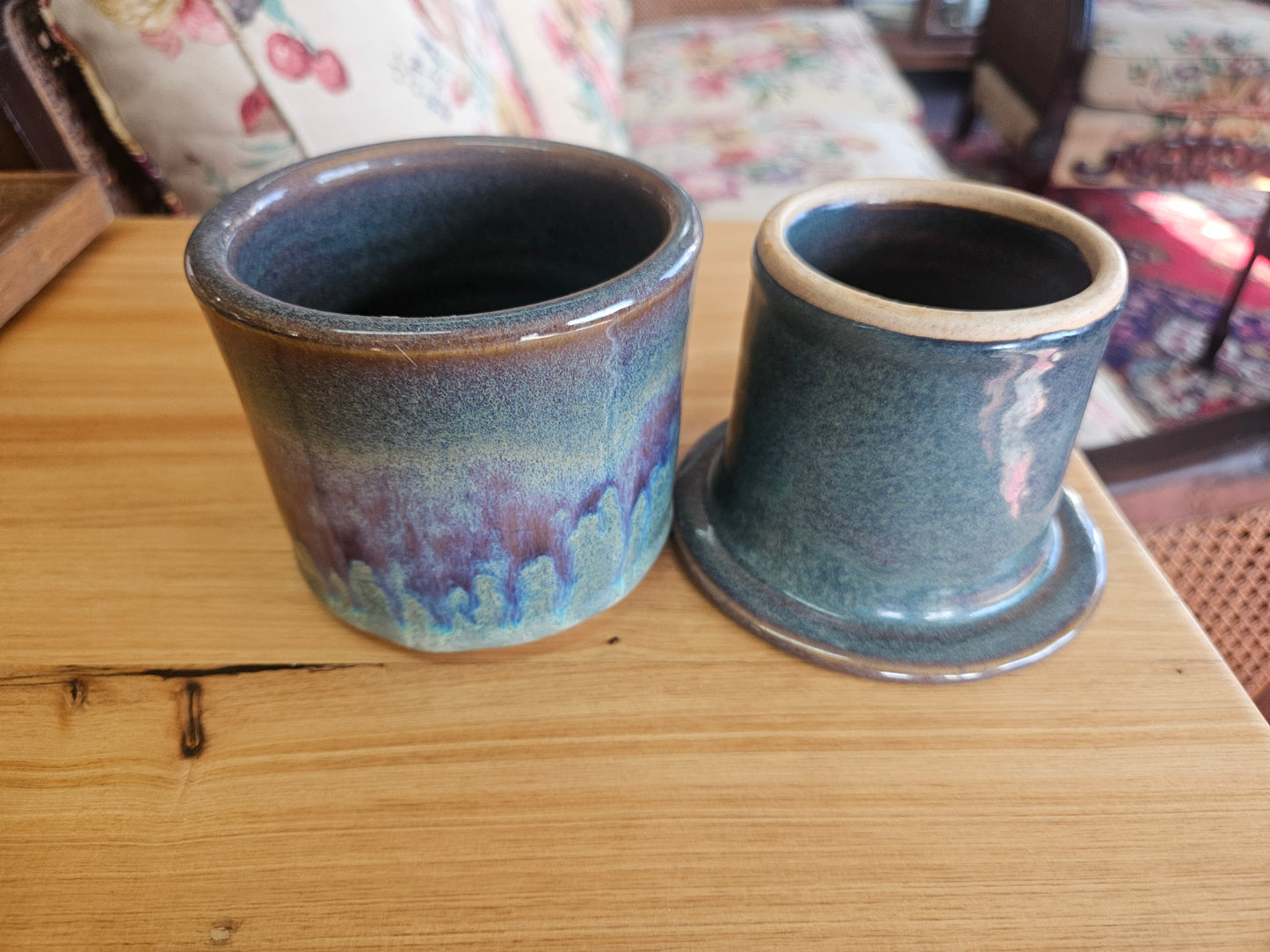 Pottery butter bell