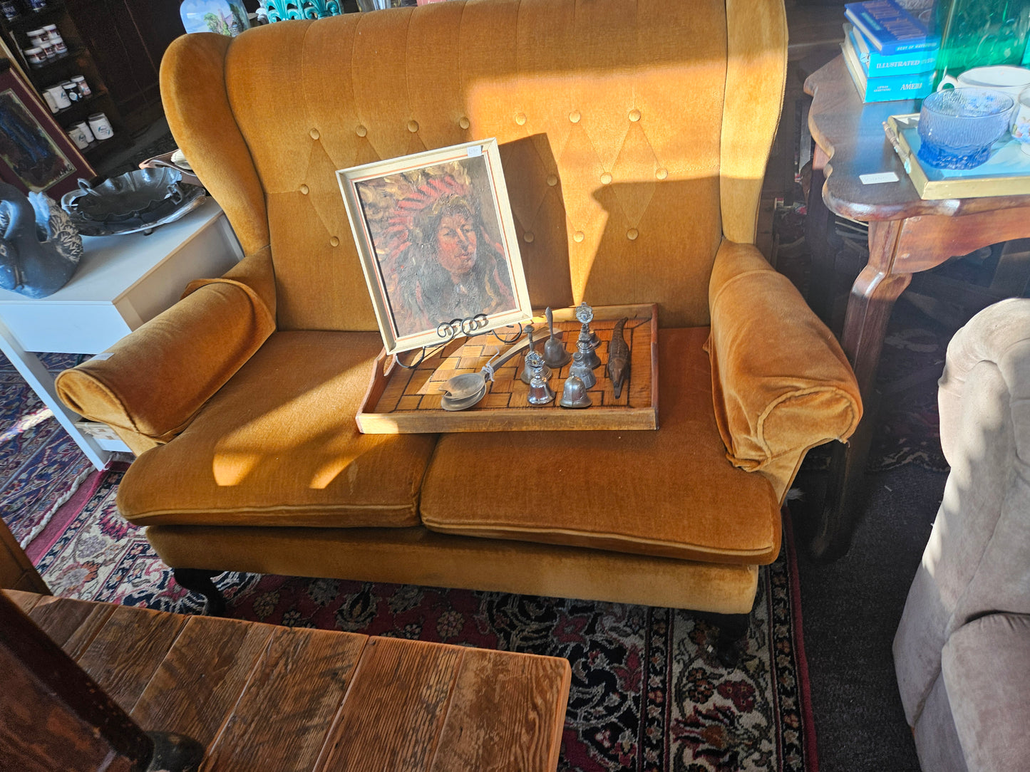Wing back couch