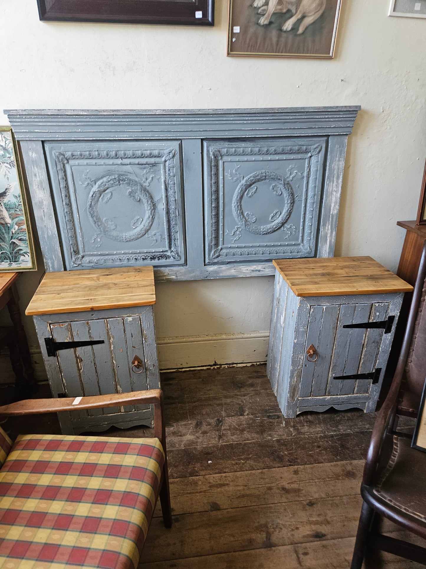 Rustic grey headboard and pedestals set