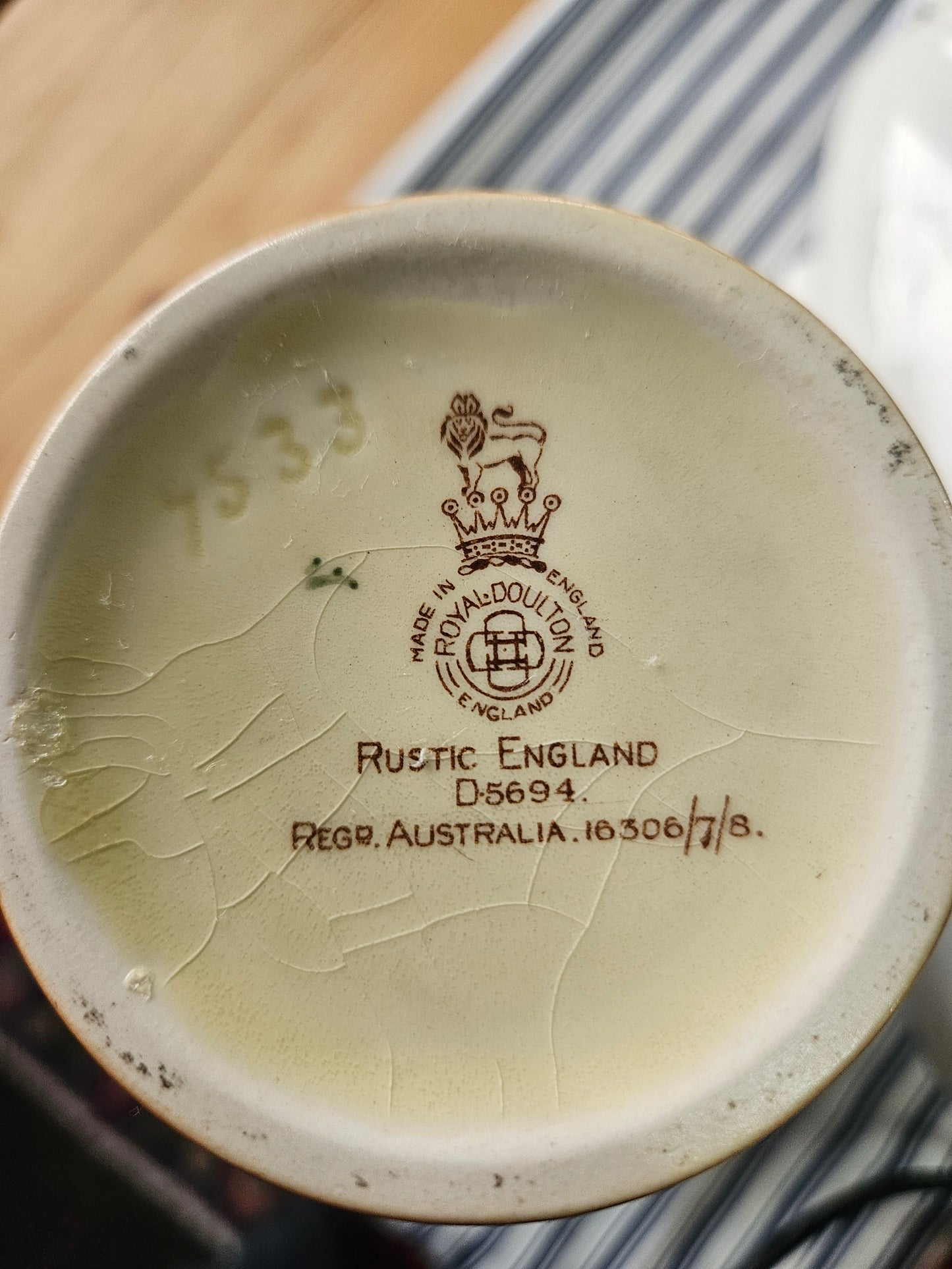 Royal Doulton Rustic England vase