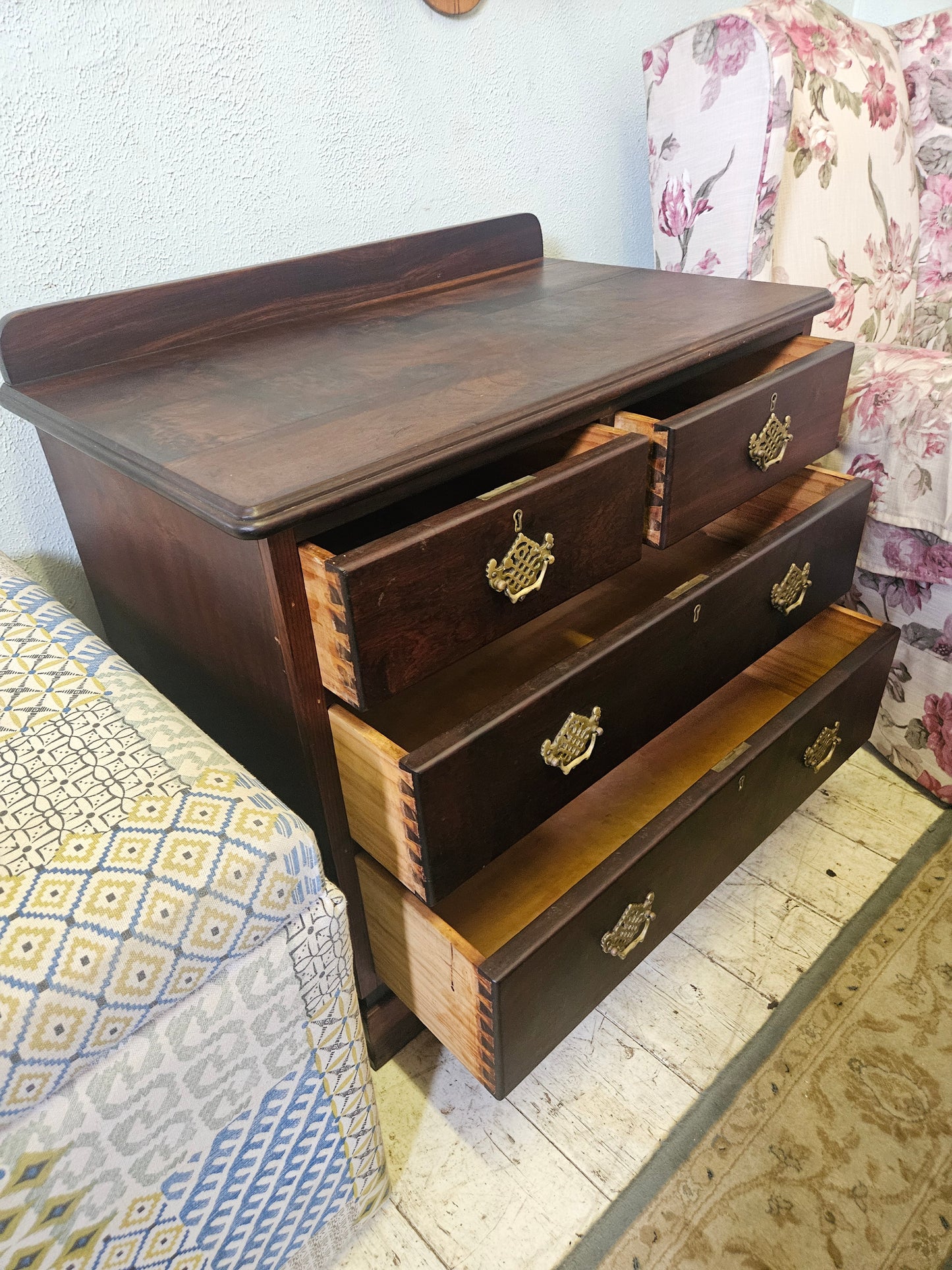 Small imbuia chest of drawers