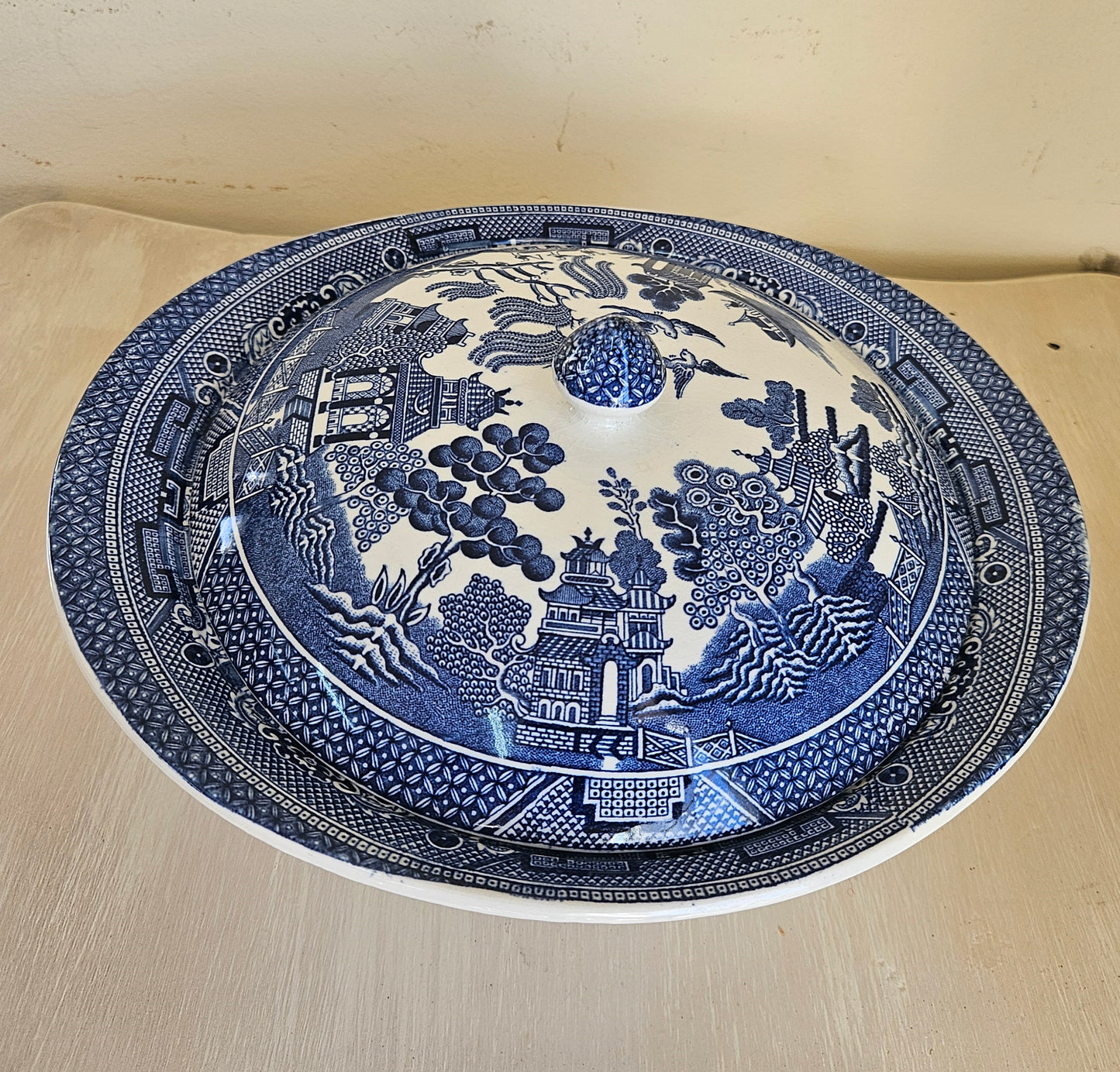 Pair of tureens