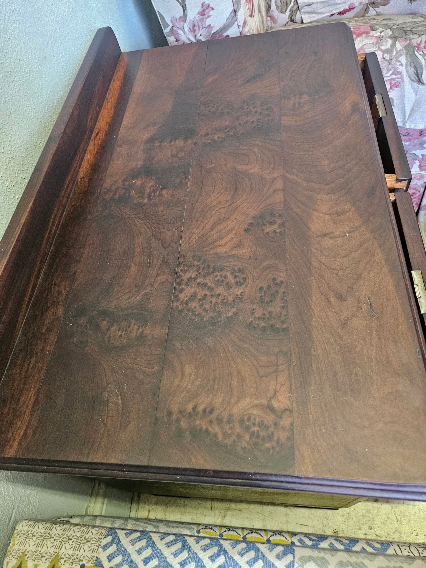 Small imbuia chest of drawers