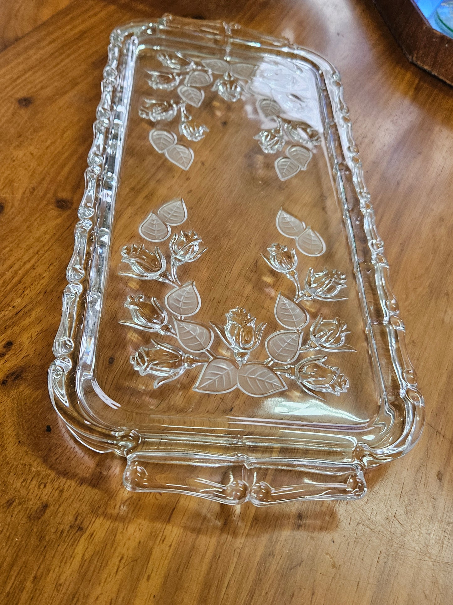 Glass tray